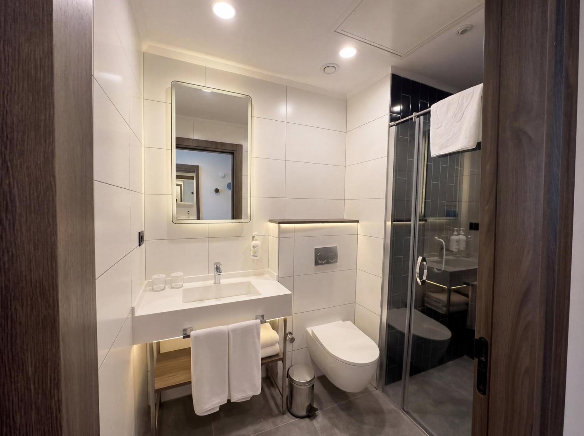 Holiday Inn Express Istanbul - Airport Arnavutkoy By Ihg — Fotoğraflar 2